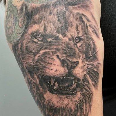 Veronica Hahn tattoo 014