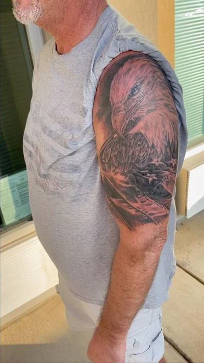 Veronica Hahn tattoo 017