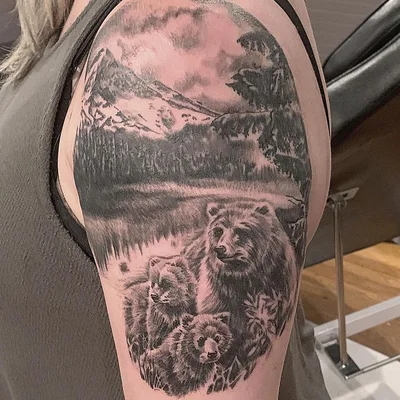 Veronica Hahn tattoo 019