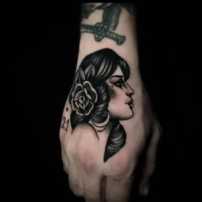 Valerie Gevaert tattoo 047