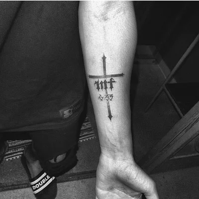 Caio Viana tattoo 013