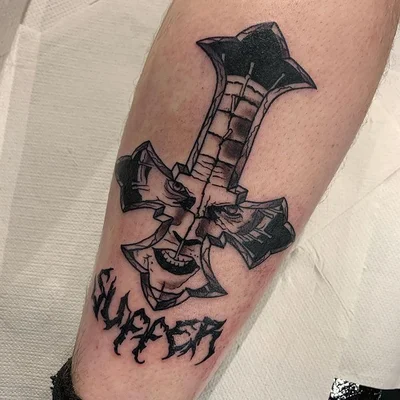 Vicky Morgan tattoo 010