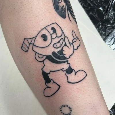 Vicky Morgan tattoo 016