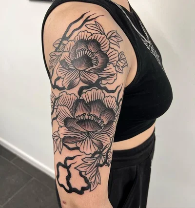 Vicky Morgan tattoo 032