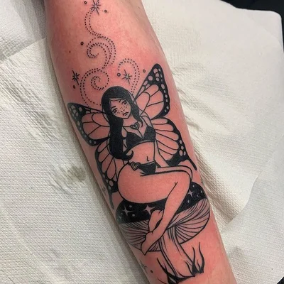 Vicky Morgan tattoo 038