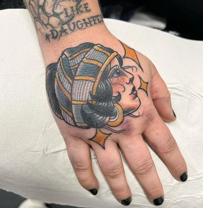 Vicky Morgan tattoo 039