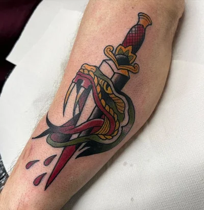 Vicky Morgan tattoo 049