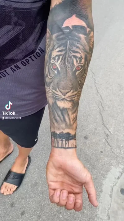 Victor Vaz tattoo 047