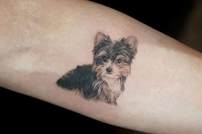 Victoria Wong tattoo 030