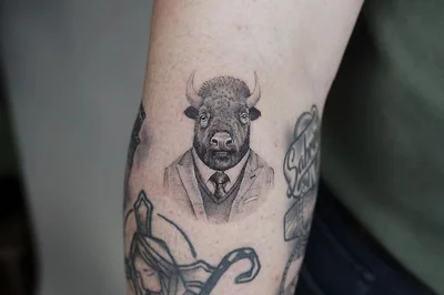 Victoria Wong tattoo 031