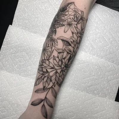 Victoria Kravec tattoo 016