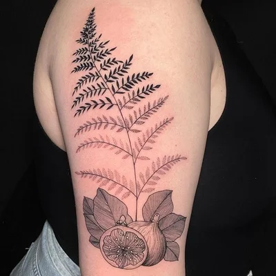 Victoria Kravec tattoo 018