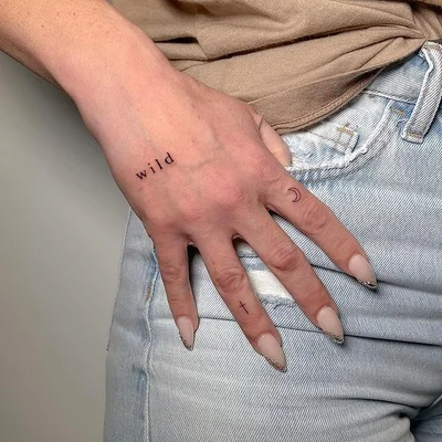 Victoria Kravec tattoo 019