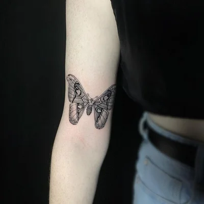 Victoria Kravec tattoo 031