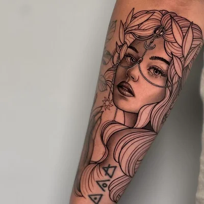 Victoria Kravec tattoo 032