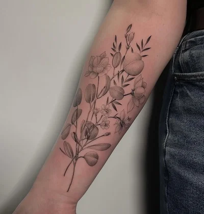 Victoria Kravec tattoo 033