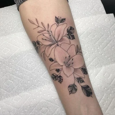 Victoria Kravec tattoo 036