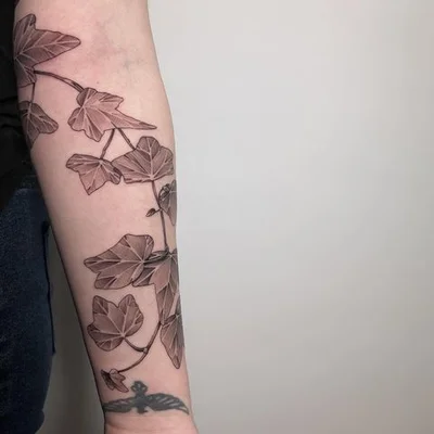 Victoria Kravec tattoo 045