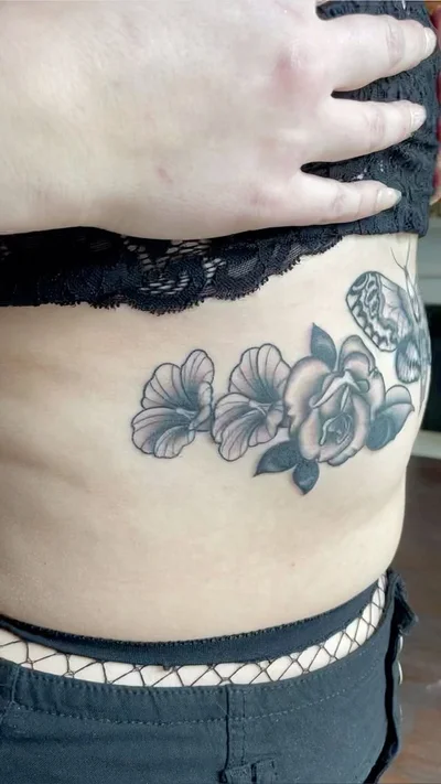 Victoria Kurtz tattoo 028