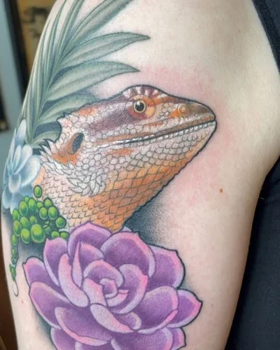 Victoria Kurtz tattoo 038