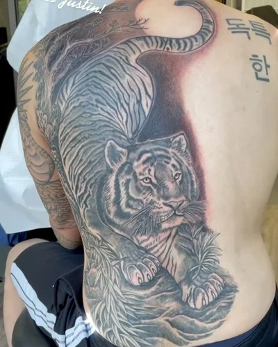 Victory Art & Tattoo tattoo 044