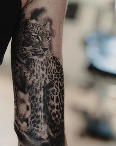 Victor Mossby tattoo 032