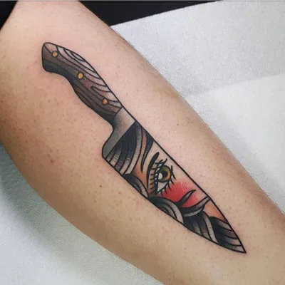 Val Filion tattoo 026