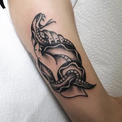 Val Filion tattoo 032