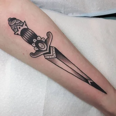 Val Filion tattoo 047
