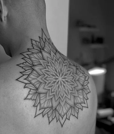 Viktoria Vitez tattoo 029