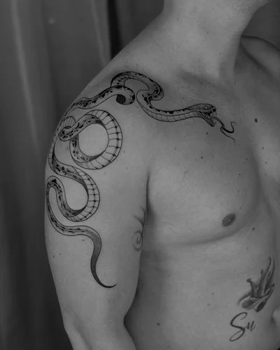Viktoria Vitez tattoo 033