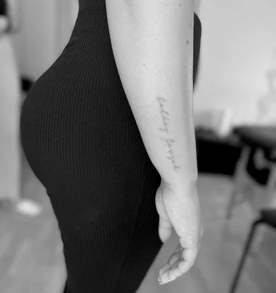 Viktoria Vitez tattoo 049