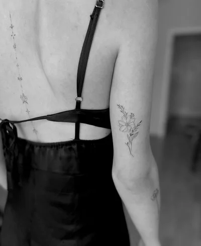 Viktoria Vitez tattoo 050