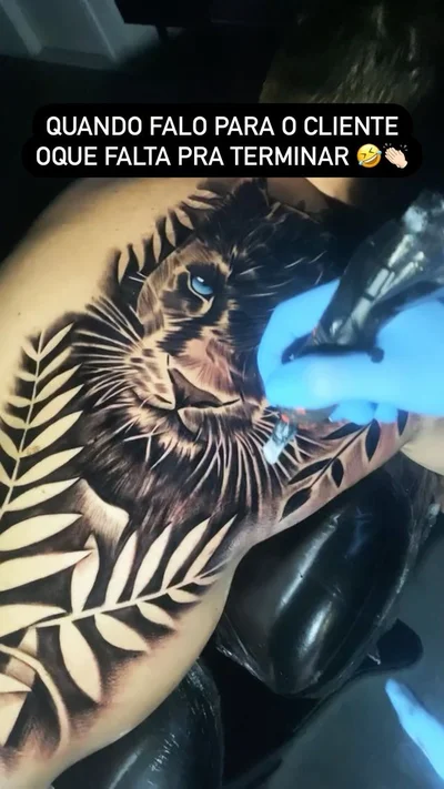 Vinicius Barnabé tattoo 032