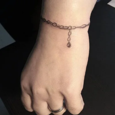 Vinícius Souza tattoo 047