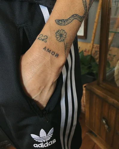 Vintage Daggers Tattoo tattoo 028