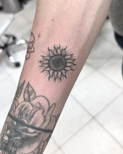 Violet Lee tattoo 007