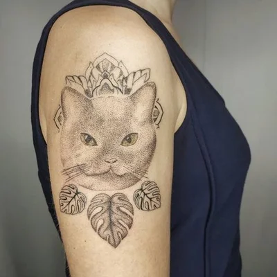 Viona Mallory tattoo 011