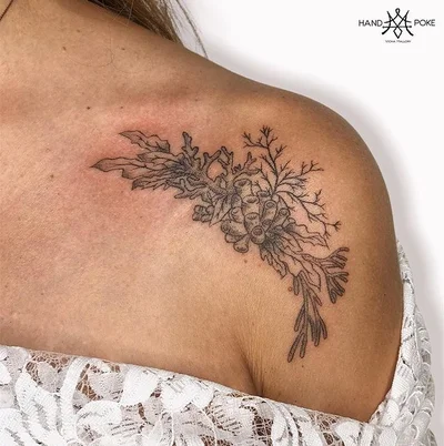 Viona Mallory tattoo 024
