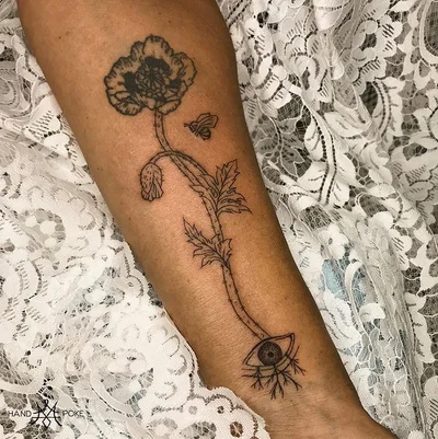 Viona Mallory tattoo 027