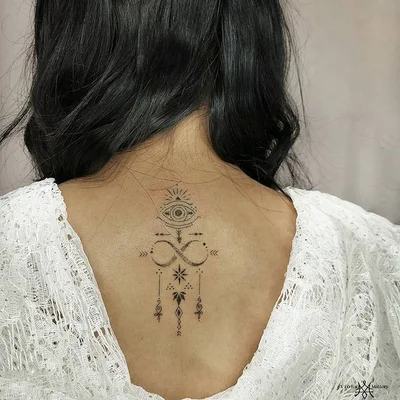 Viona Mallory tattoo 037