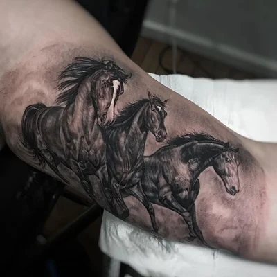 Vitor Rezende tattoo 047