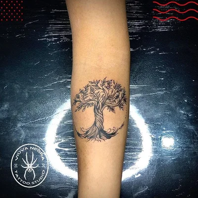 Mateus Thrasher tattoo 013
