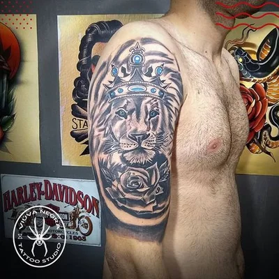 Mateus Thrasher tattoo 044