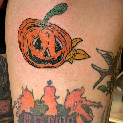 Amy Miller tattoo 007