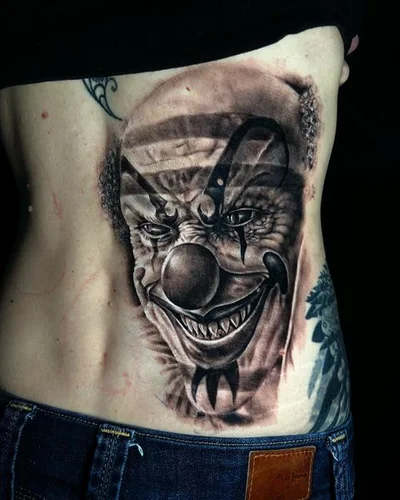 Vivien Vamosi tattoo 023