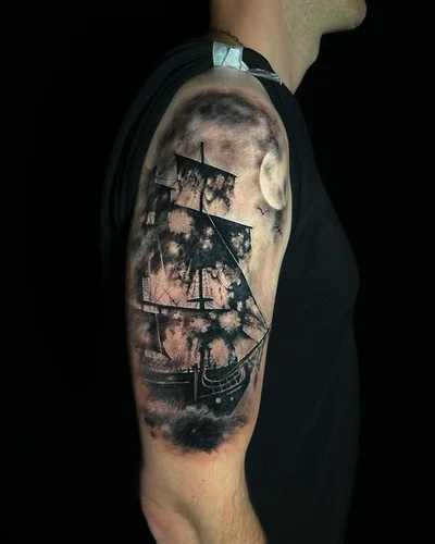 Vivien Vamosi tattoo 031