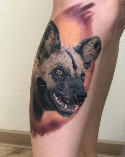 Vivien Vamosi tattoo 035