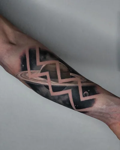 Vivien Vamosi tattoo 044