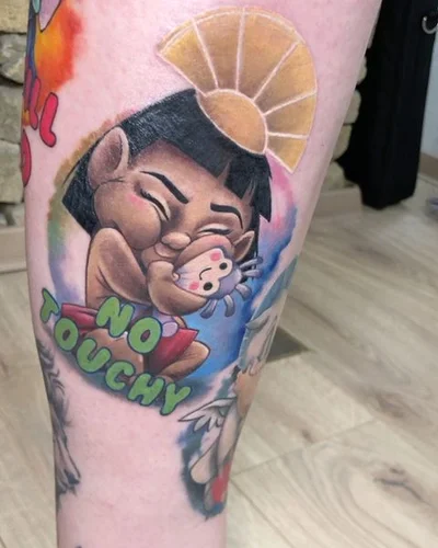 Vivien Vamosi tattoo 046